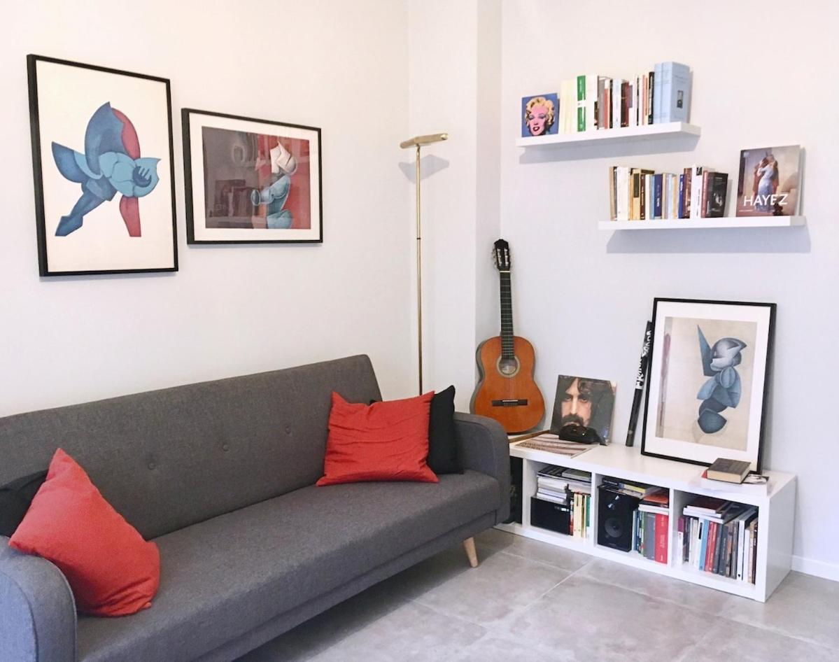 Comfortable In The Famous Zona Tortona Milano